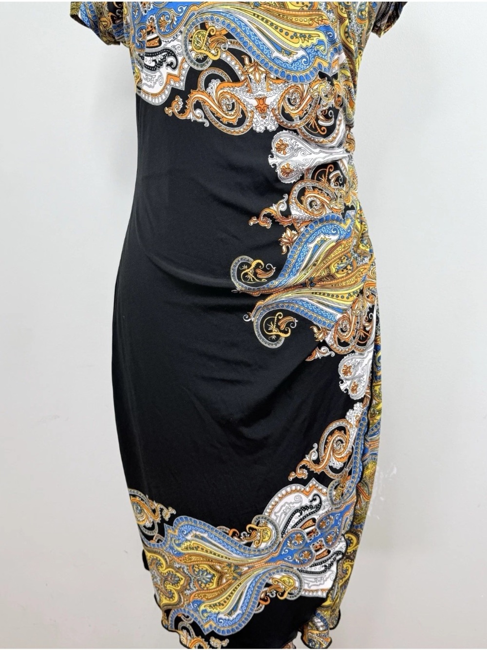 Joseph Ribkoff black paisley sheath dress with ruched side detailing size 10. - Picture 6 of 12
